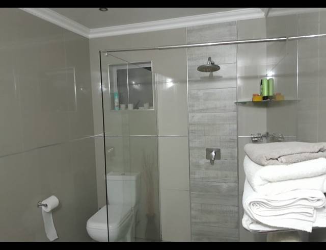 2 BEDROOM SIMPLEX FOR SALE IN SHERWOOD